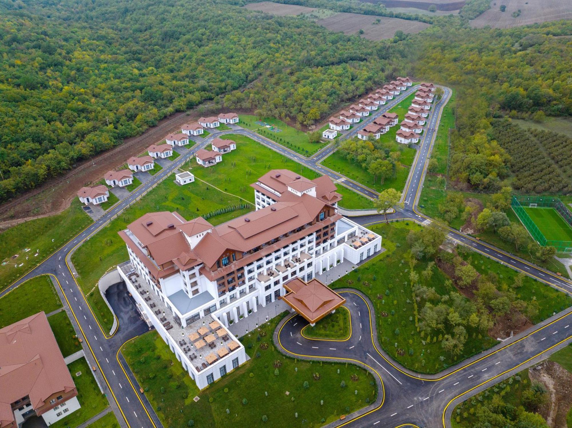 Shabran Wellbeing Resort Pirebedil' Extérieur photo