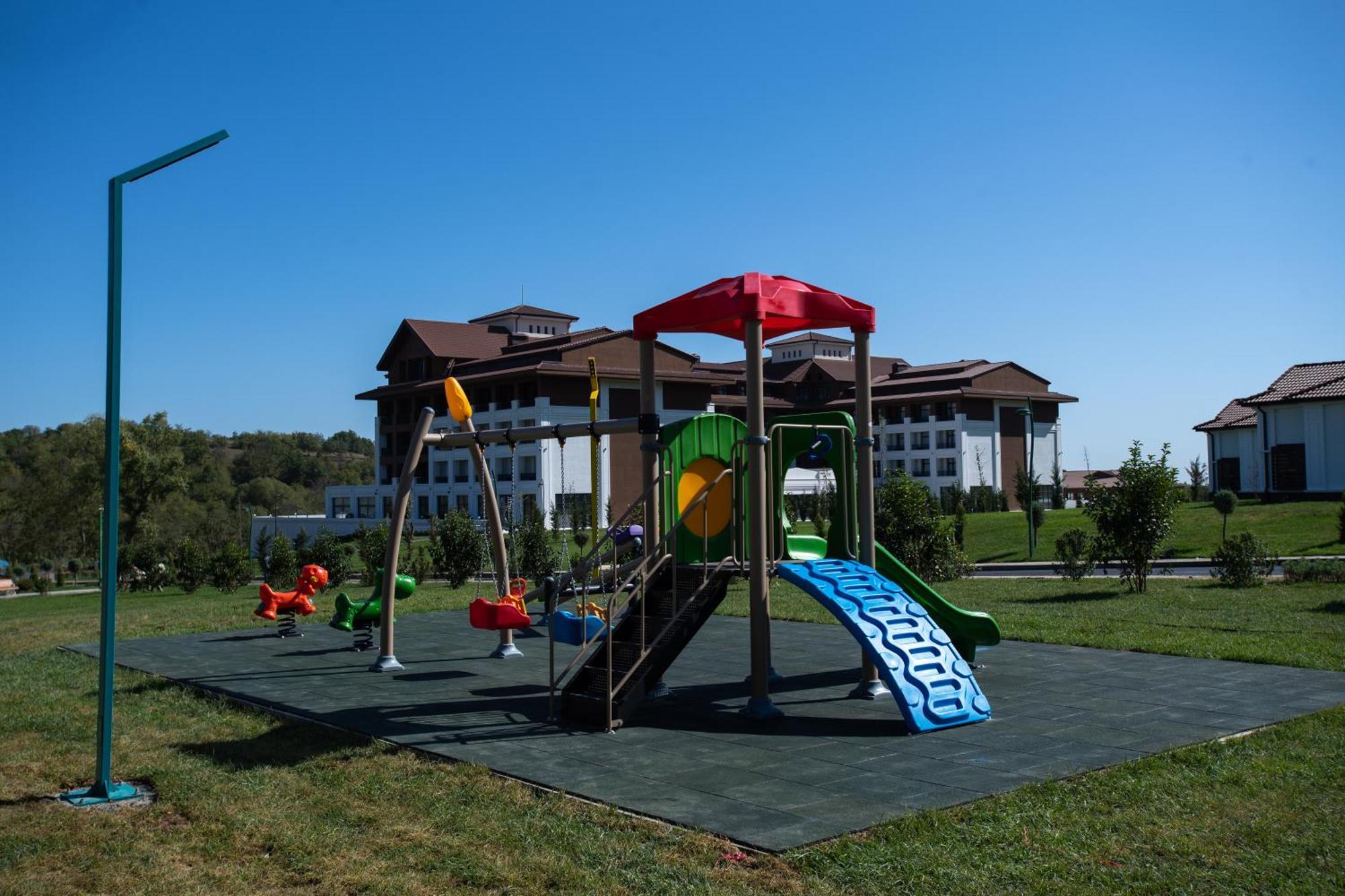 Shabran Wellbeing Resort Pirebedil' Extérieur photo